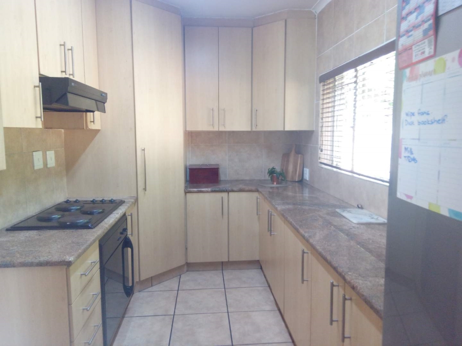 3 Bedroom Property for Sale in Brackenhurst Gauteng