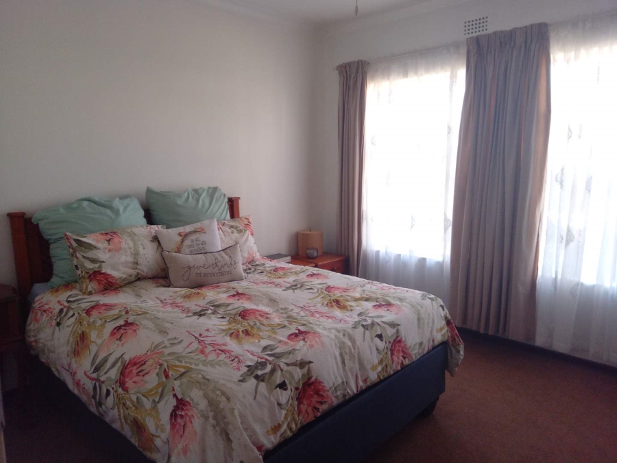 3 Bedroom Property for Sale in Brackenhurst Gauteng