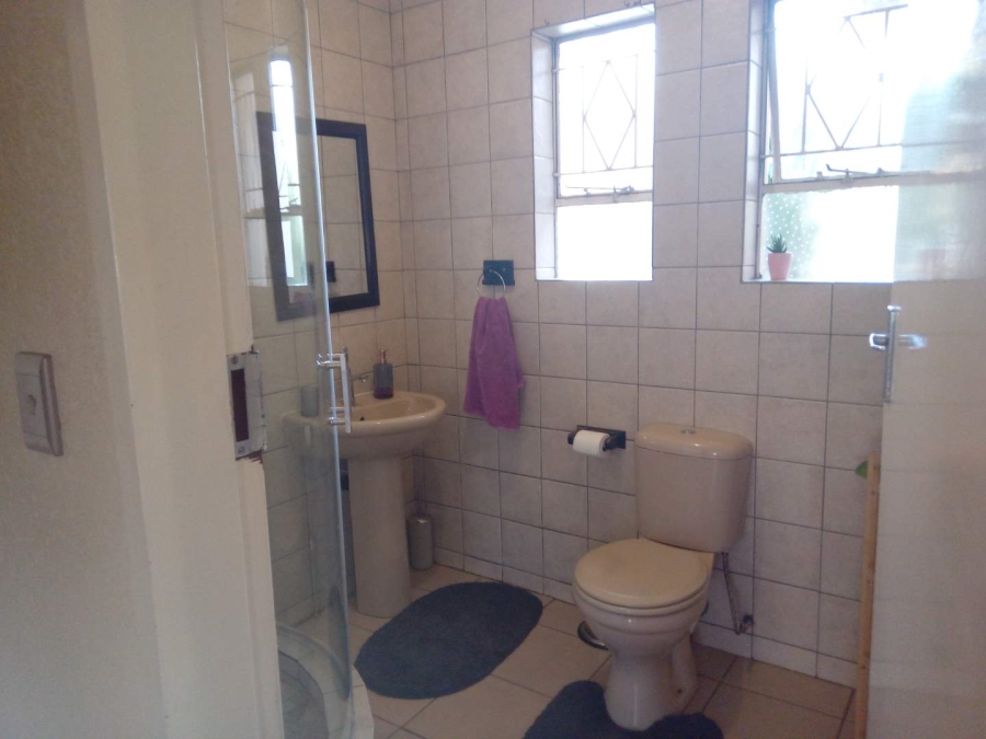 3 Bedroom Property for Sale in Brackenhurst Gauteng