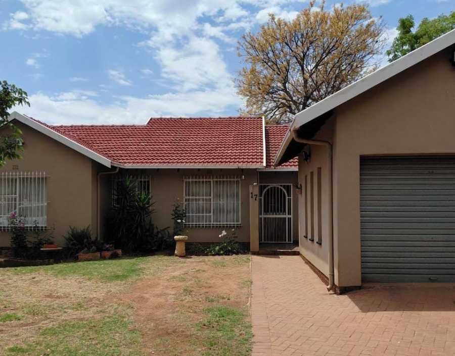 3 Bedroom Property for Sale in Brackenhurst Gauteng