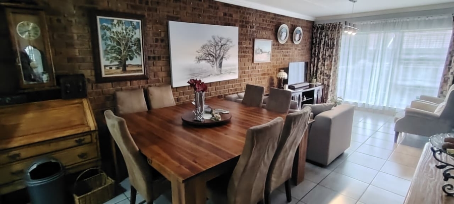 2 Bedroom Property for Sale in New Redruth Gauteng