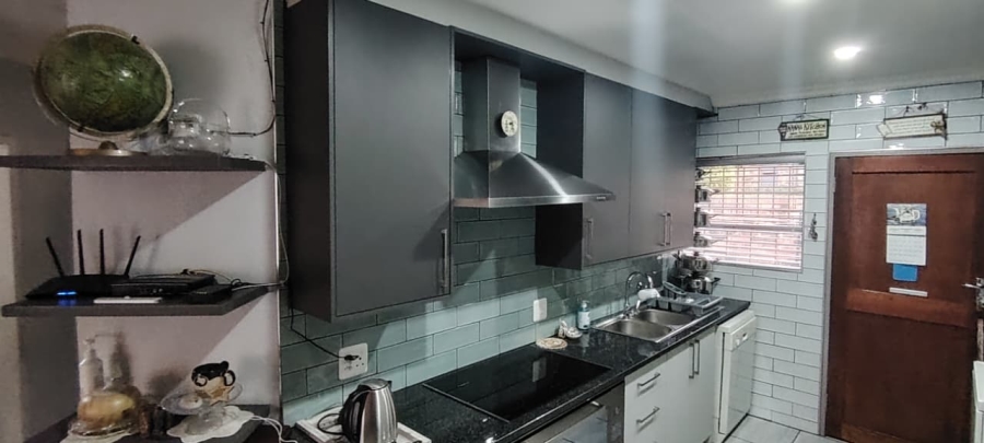 2 Bedroom Property for Sale in New Redruth Gauteng