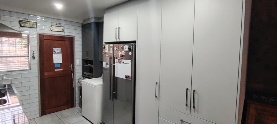 2 Bedroom Property for Sale in New Redruth Gauteng