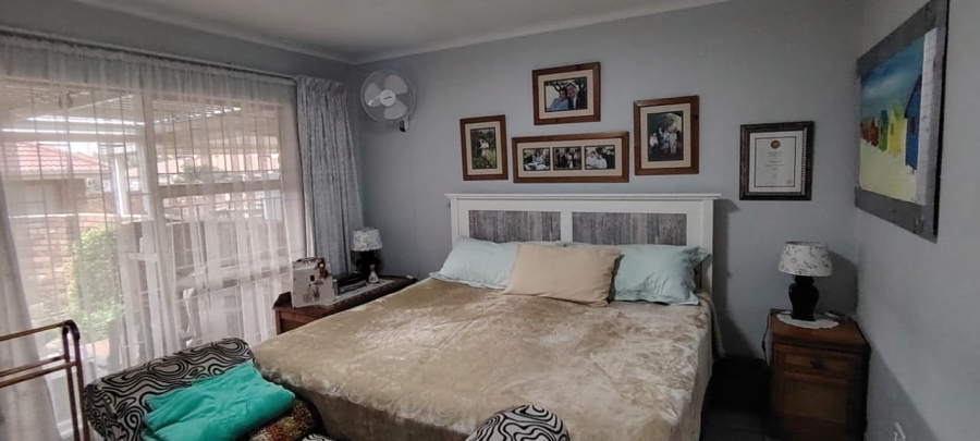2 Bedroom Property for Sale in New Redruth Gauteng