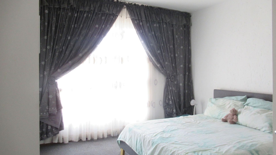 2 Bedroom Property for Sale in Mulbarton Gauteng