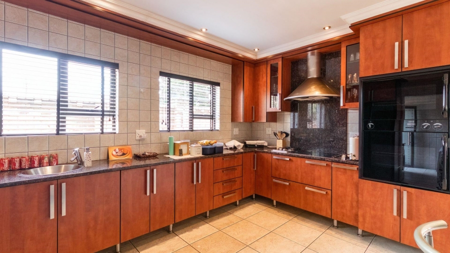 4 Bedroom Property for Sale in Beyerspark Gauteng