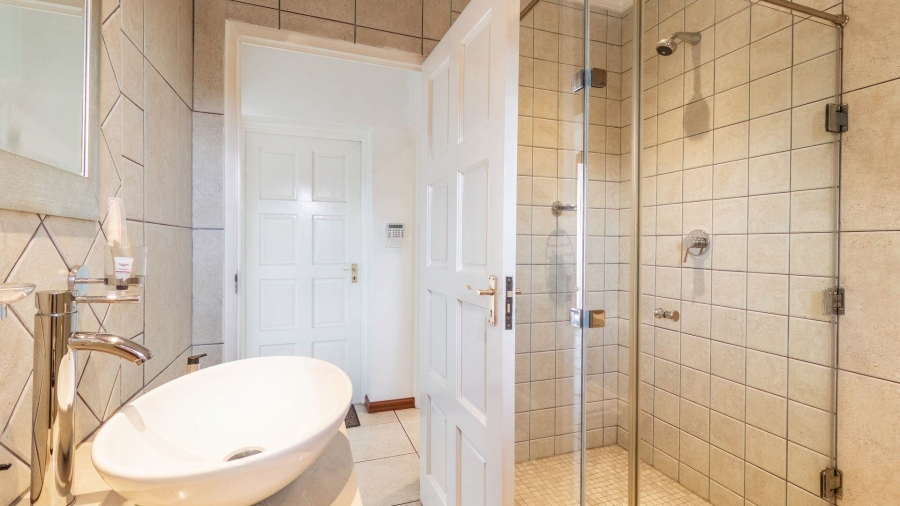 4 Bedroom Property for Sale in Beyerspark Gauteng