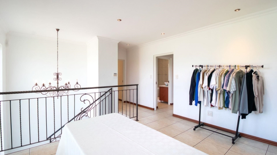 4 Bedroom Property for Sale in Beyerspark Gauteng