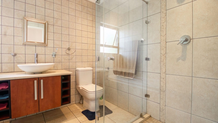 4 Bedroom Property for Sale in Beyerspark Gauteng