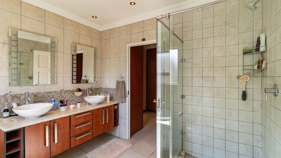 4 Bedroom Property for Sale in Beyerspark Gauteng