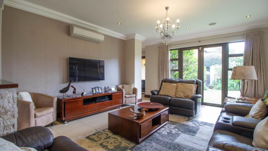 3 Bedroom Property for Sale in Lakefield Gauteng