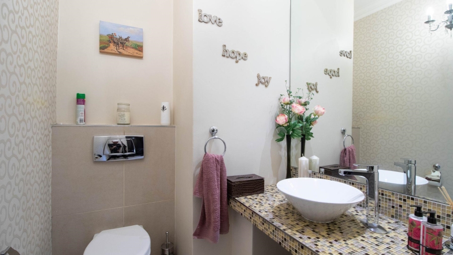 3 Bedroom Property for Sale in Lakefield Gauteng