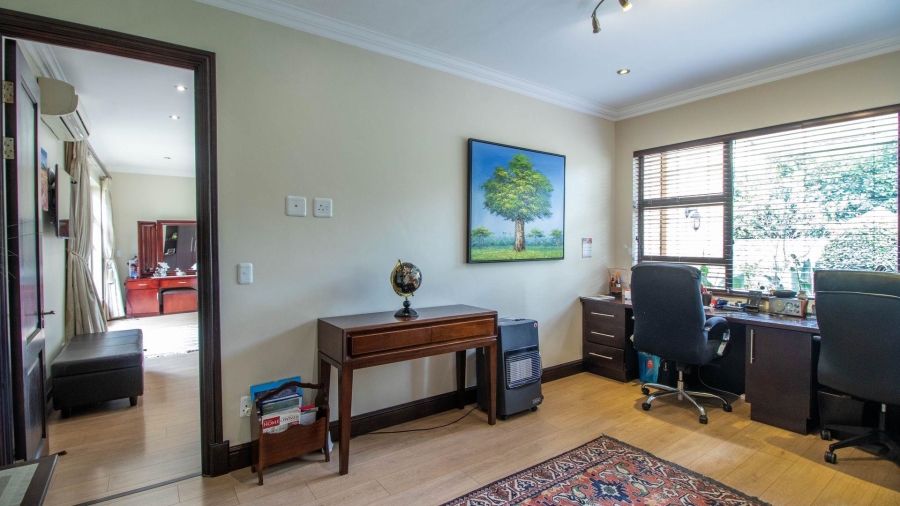 3 Bedroom Property for Sale in Lakefield Gauteng