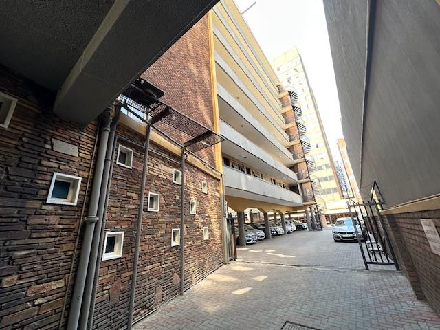 1 Bedroom Property for Sale in Pretoria Central Gauteng