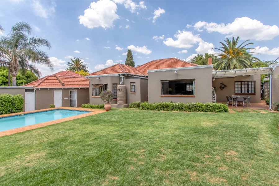 3 Bedroom Property for Sale in Greenside Gauteng