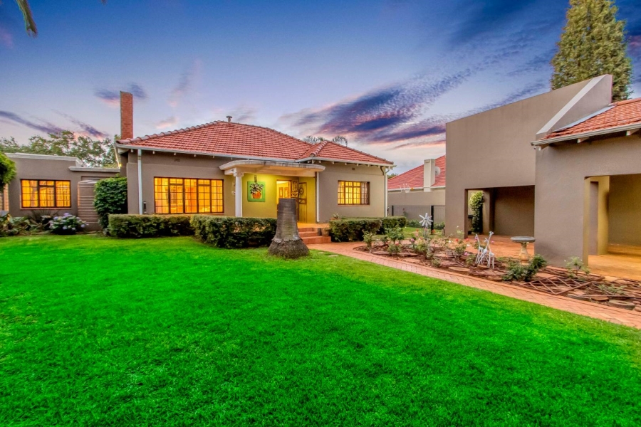 3 Bedroom Property for Sale in Greenside Gauteng