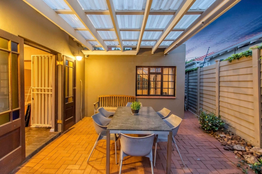 3 Bedroom Property for Sale in Greenside Gauteng