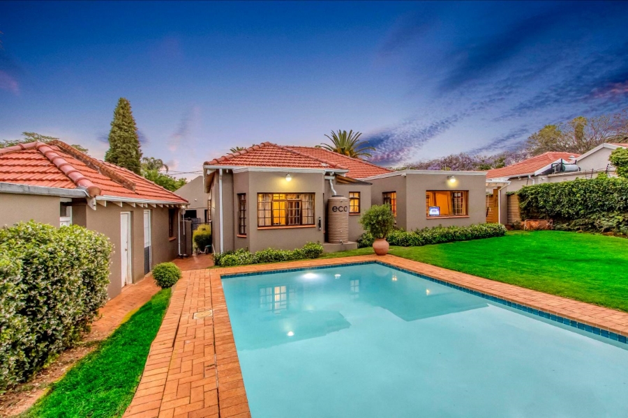 3 Bedroom Property for Sale in Greenside Gauteng