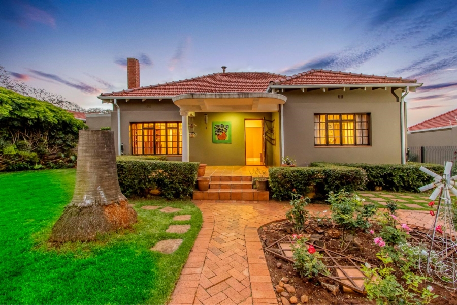 3 Bedroom Property for Sale in Greenside Gauteng