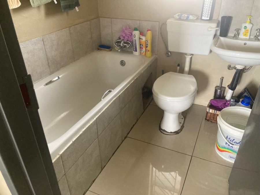 2 Bedroom Property for Sale in Jabulani Gauteng