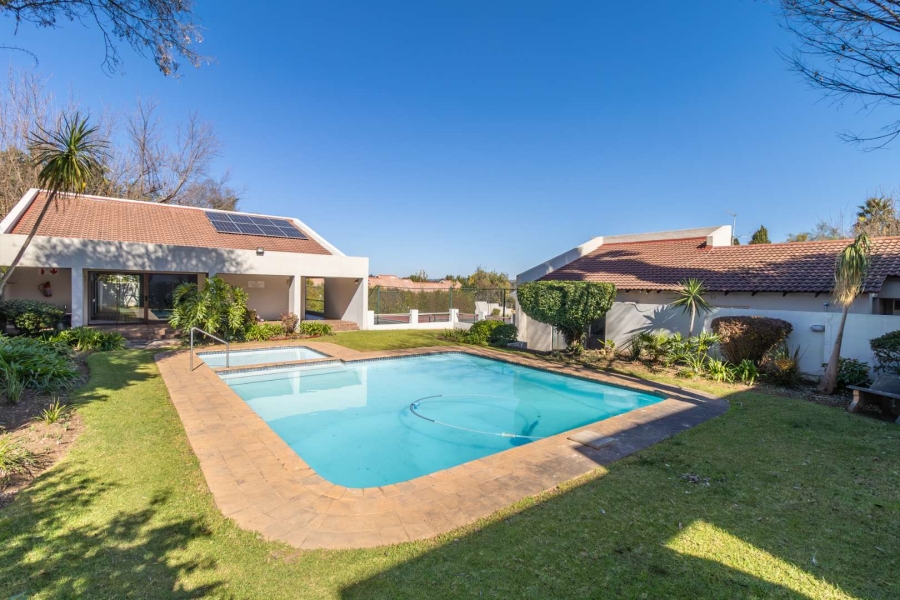 2 Bedroom Property for Sale in Rivonia Gauteng