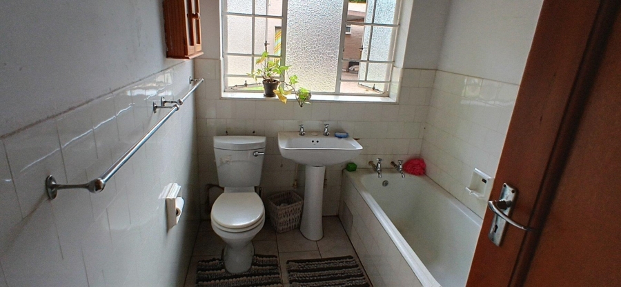 To Let 3 Bedroom Property for Rent in Cinderella Gauteng
