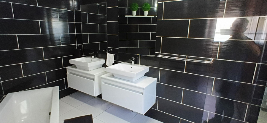 4 Bedroom Property for Sale in Sunward Park Gauteng