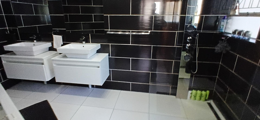 4 Bedroom Property for Sale in Sunward Park Gauteng