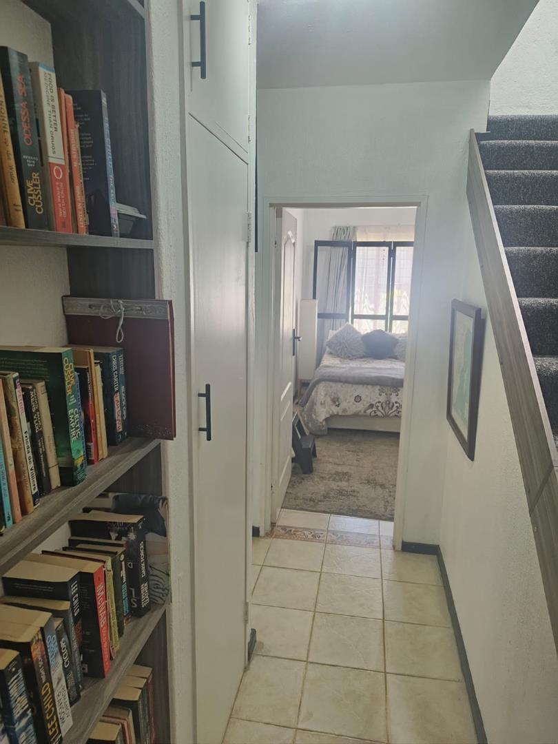 To Let 3 Bedroom Property for Rent in Weavind Park Gauteng