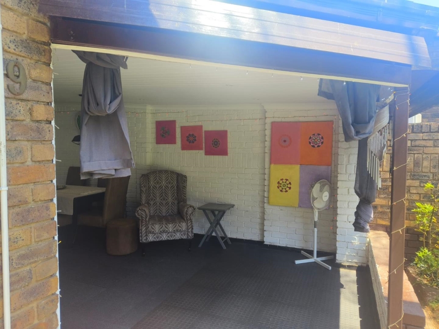 To Let 3 Bedroom Property for Rent in Weavind Park Gauteng
