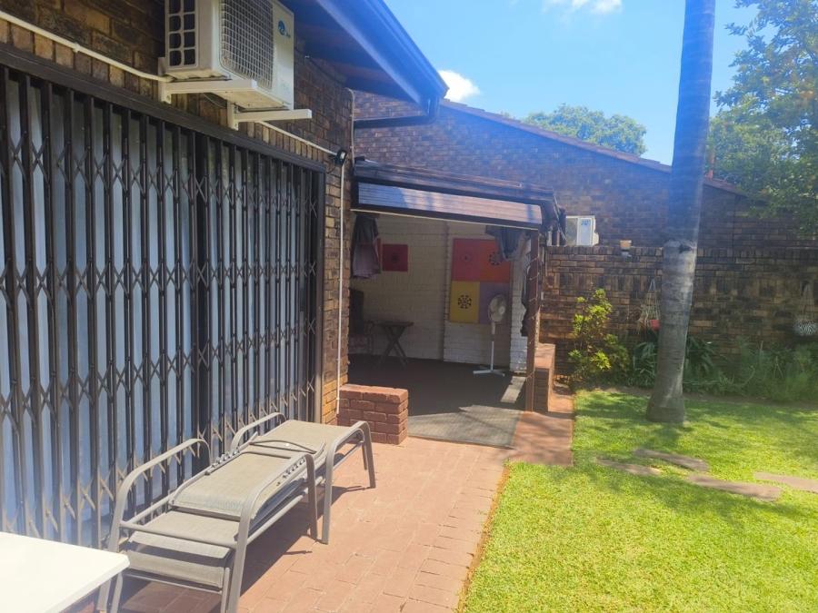 To Let 3 Bedroom Property for Rent in Weavind Park Gauteng