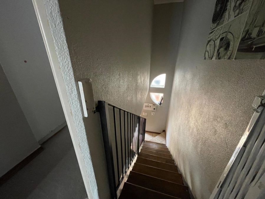 2 Bedroom Property for Sale in Birchleigh Gauteng