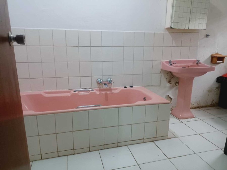 18 Bedroom Property for Sale in Hurst Hill Gauteng