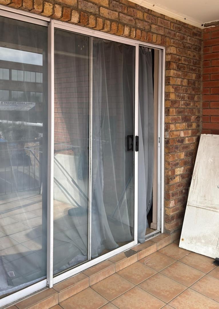 2 Bedroom Property for Sale in Halfway House Gauteng