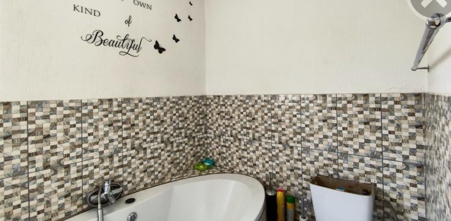 2 Bedroom Property for Sale in Terenure Gauteng