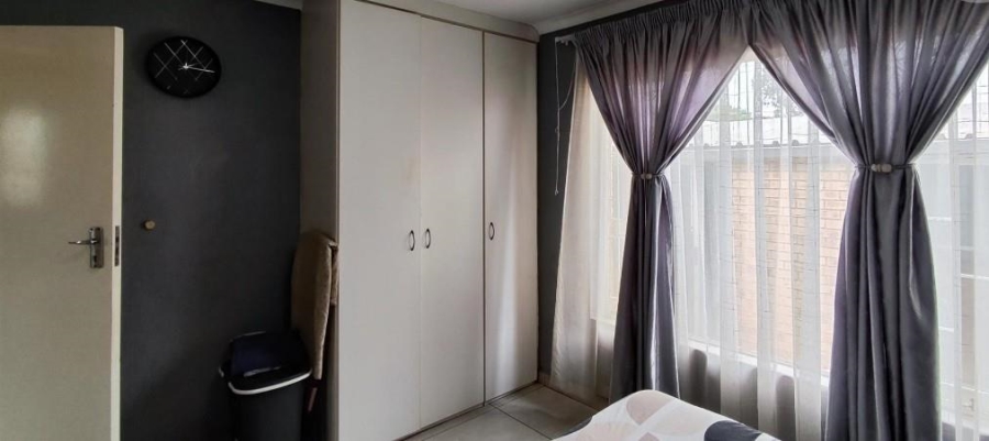 2 Bedroom Property for Sale in Terenure Gauteng