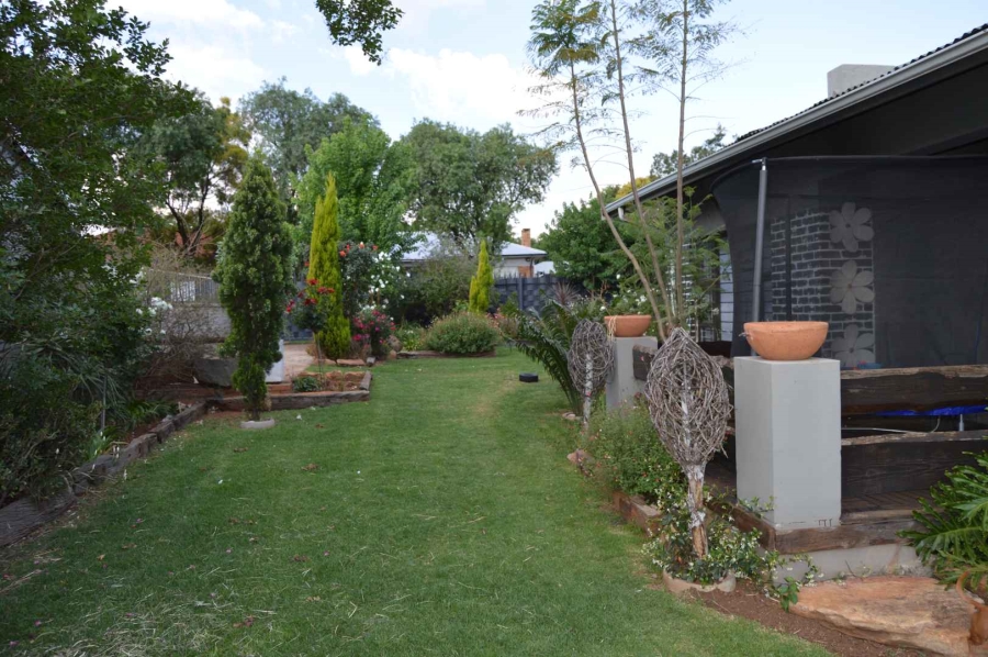 3 Bedroom Property for Sale in Florentia Gauteng