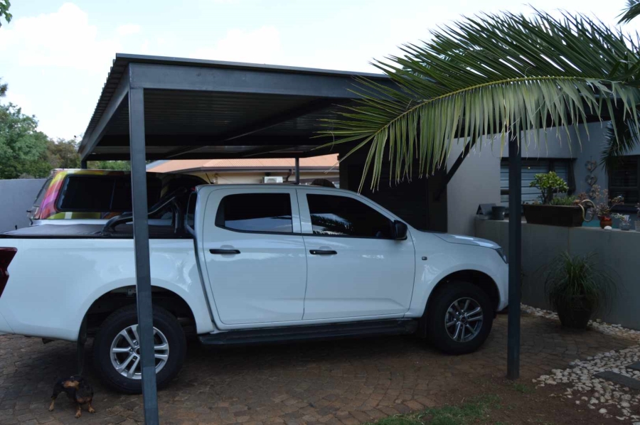 3 Bedroom Property for Sale in Florentia Gauteng