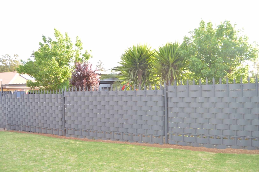 3 Bedroom Property for Sale in Florentia Gauteng