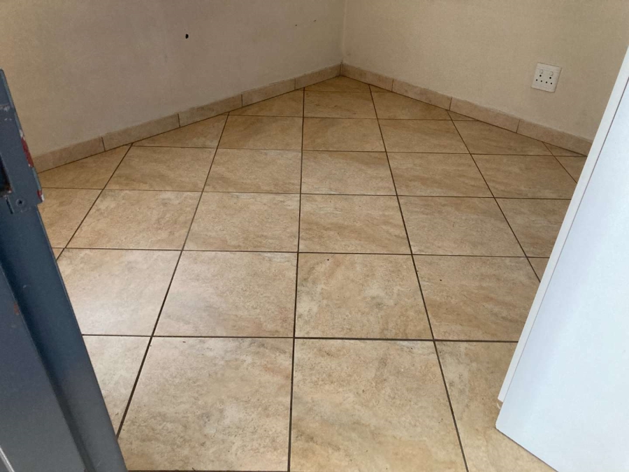 2 Bedroom Property for Sale in Jabulani Gauteng
