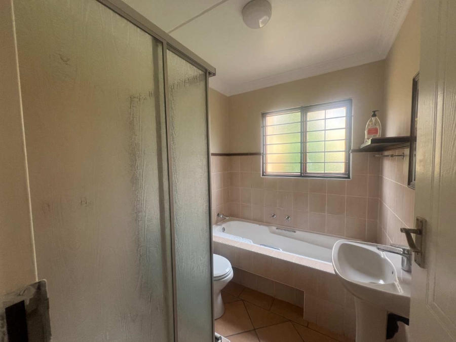 To Let 4 Bedroom Property for Rent in Lonehill Gauteng
