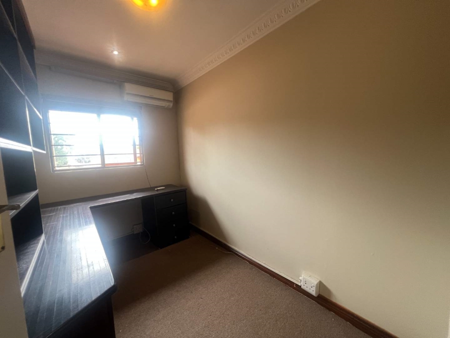 To Let 4 Bedroom Property for Rent in Lonehill Gauteng