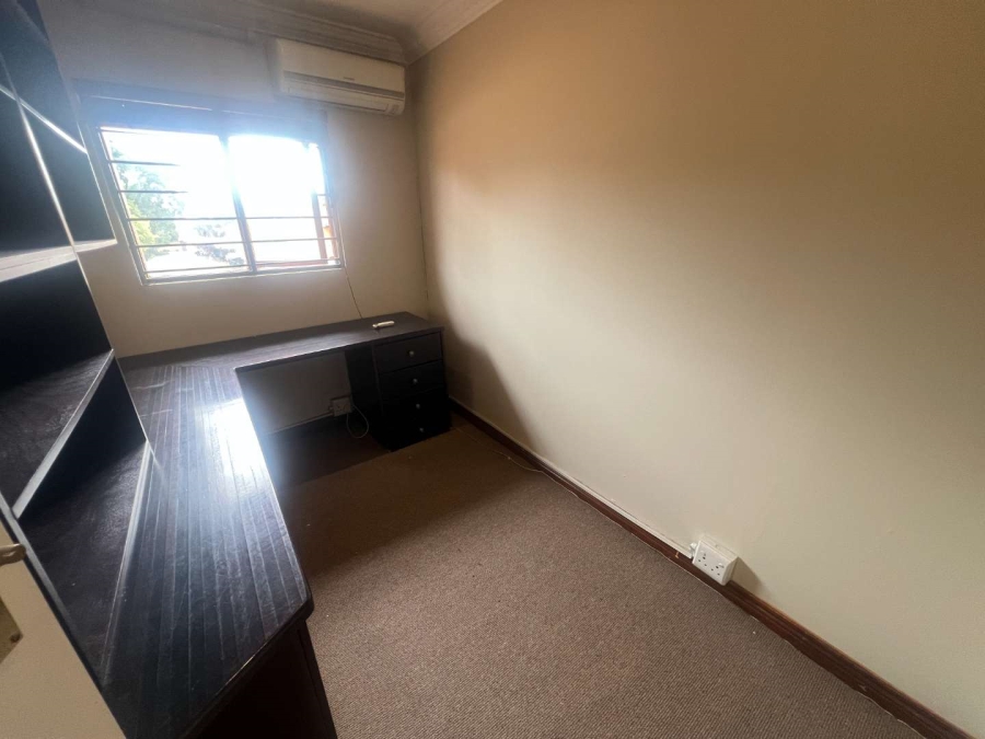 To Let 4 Bedroom Property for Rent in Lonehill Gauteng
