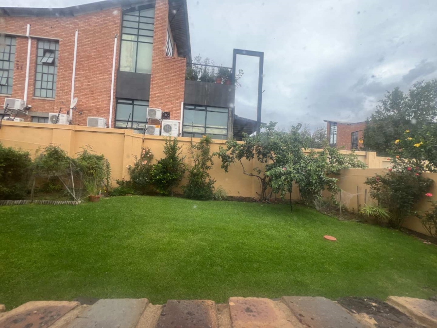 To Let 4 Bedroom Property for Rent in Lonehill Gauteng