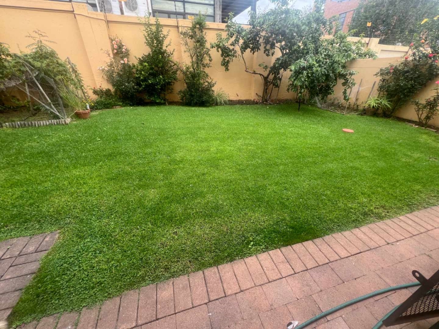 To Let 4 Bedroom Property for Rent in Lonehill Gauteng