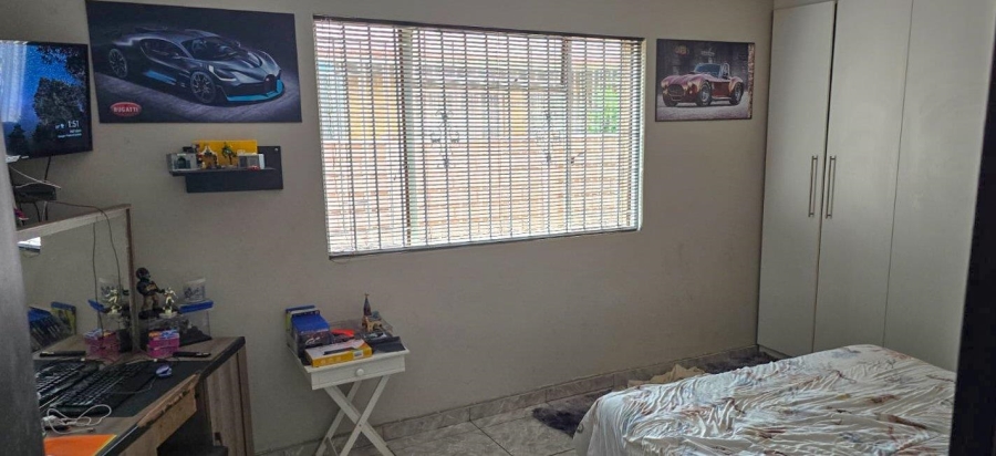 4 Bedroom Property for Sale in Duncanville Gauteng