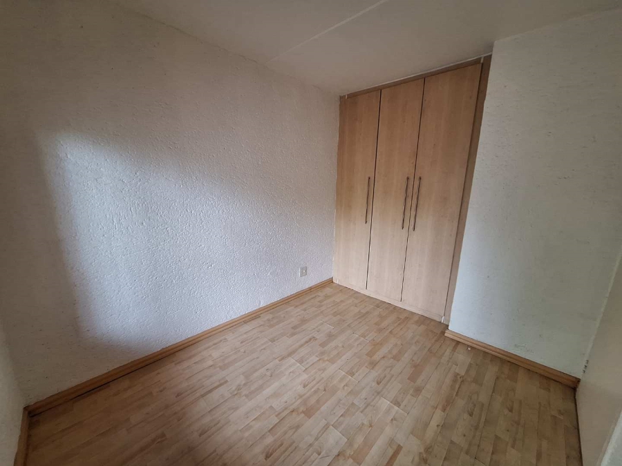 To Let 1 Bedroom Property for Rent in Westdene Gauteng