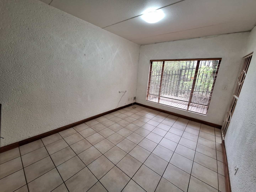 To Let 1 Bedroom Property for Rent in Westdene Gauteng
