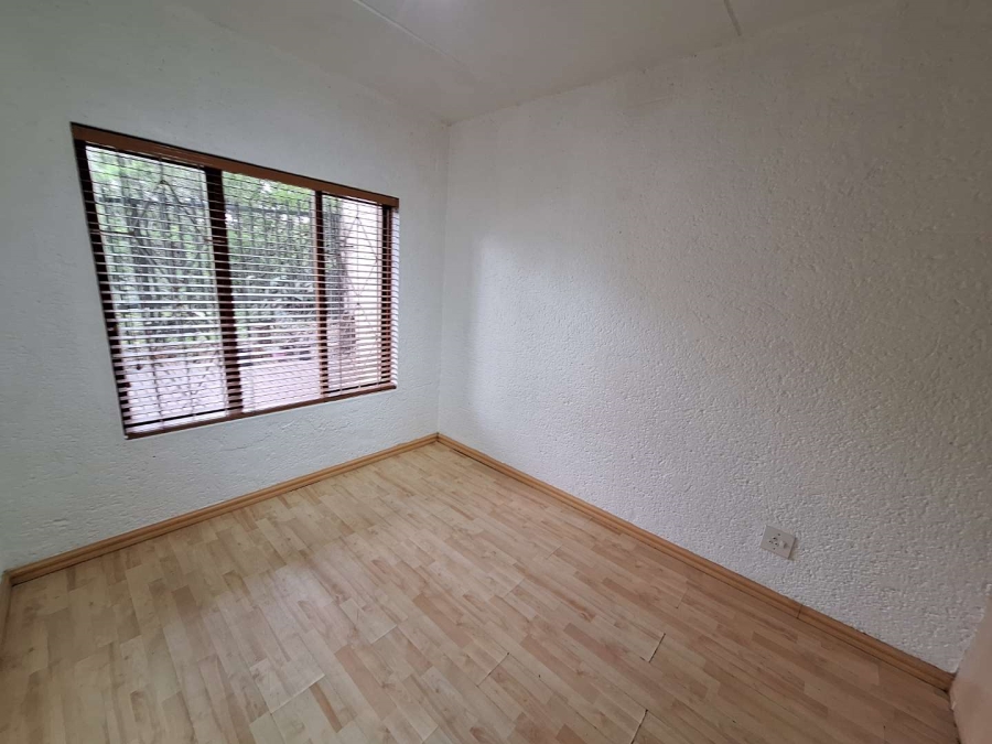 To Let 1 Bedroom Property for Rent in Westdene Gauteng