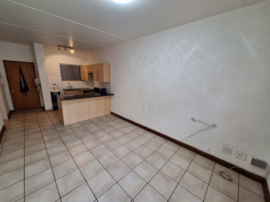 To Let 1 Bedroom Property for Rent in Westdene Gauteng